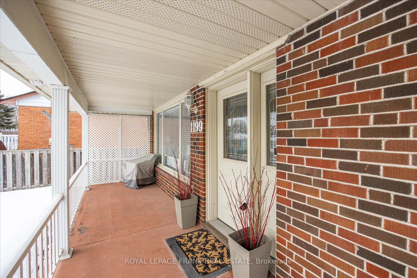 Photo 3 of 1199 Wecker Drive, Oshawa, Lakeview — HOMEH