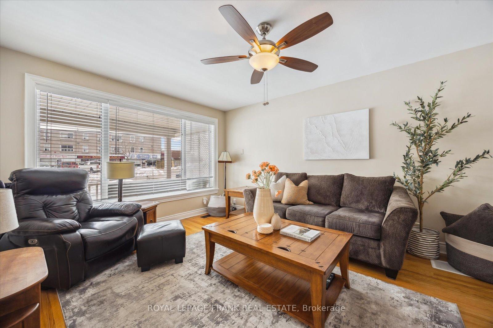 Photo 5 of 1199 Wecker Drive, Oshawa, Lakeview — HOMEH