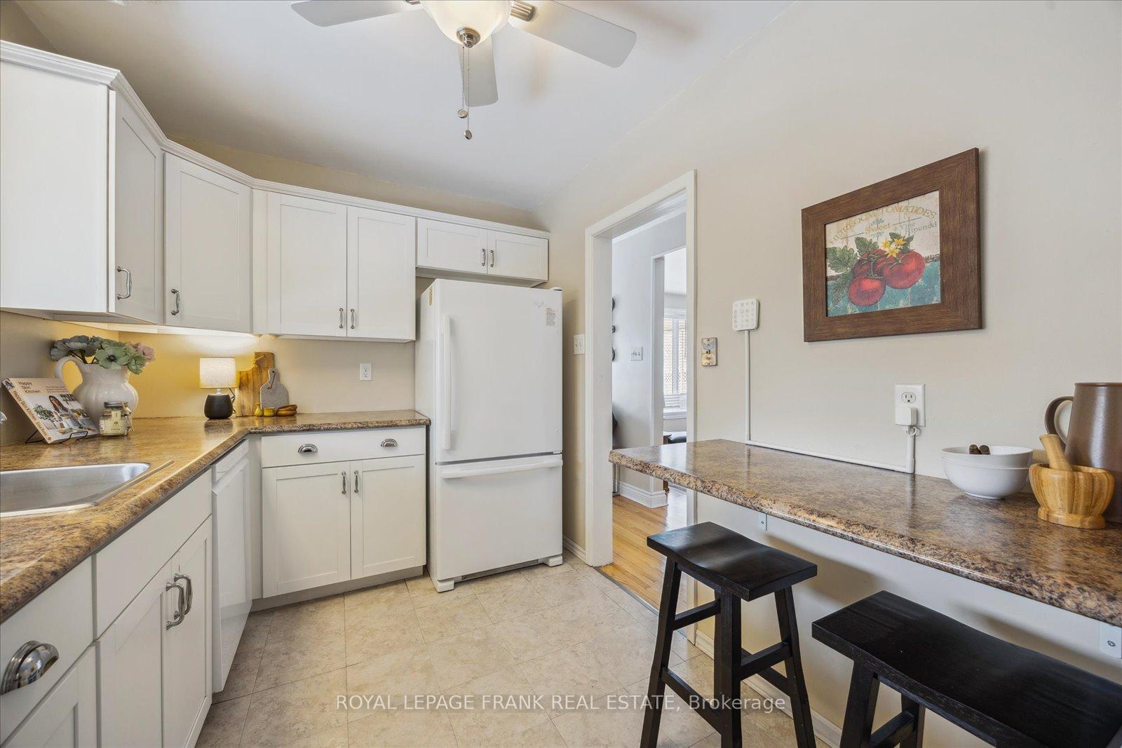 Photo 13 of 1199 Wecker Drive, Oshawa, Lakeview — HOMEH