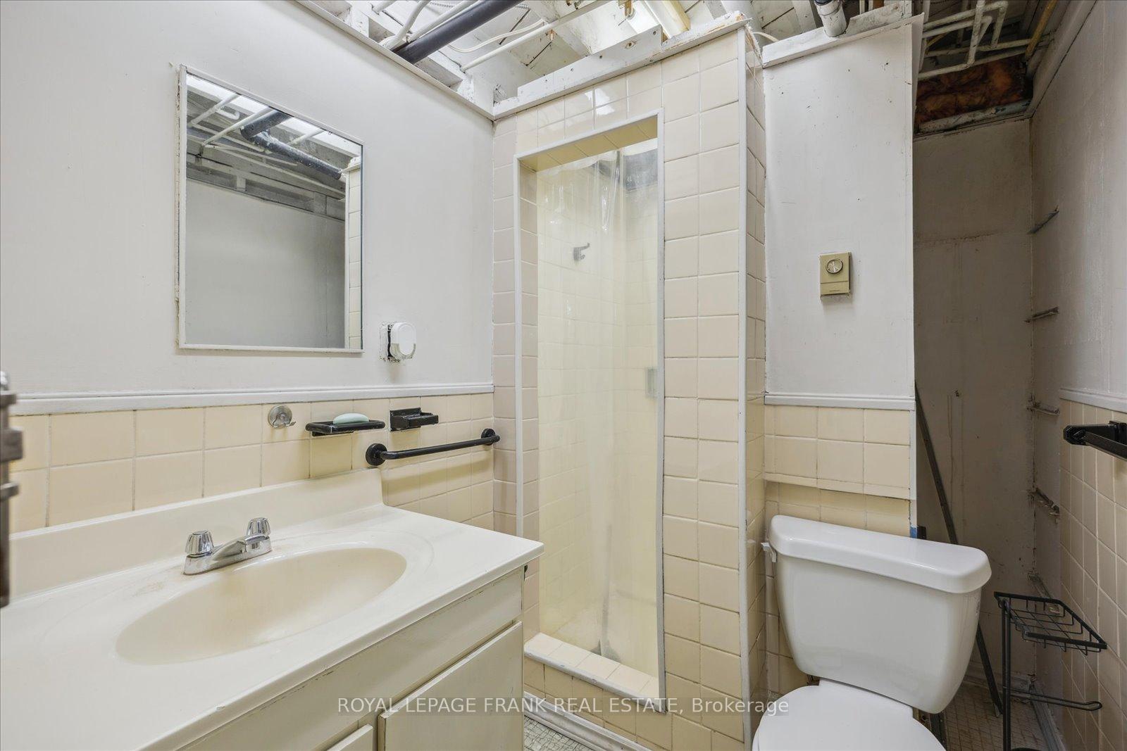 Photo 26 of 1199 Wecker Drive, Oshawa, Lakeview — HOMEH
