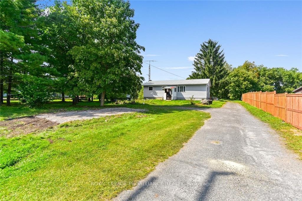 Photo 2 of 2670 Mcintosh Road, Augusta, Augusta Twp — HOMEH