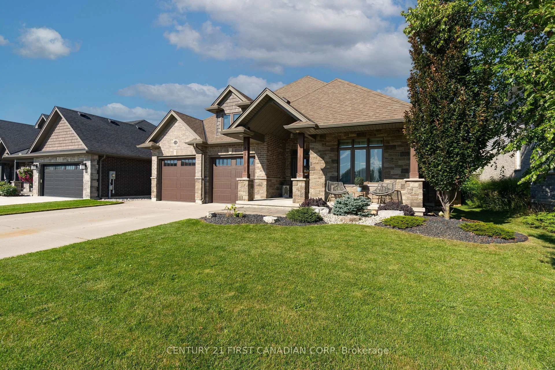 Photo 3 of 438 Darcy Drive, Strathroy-Caradoc, NE — HOMEH