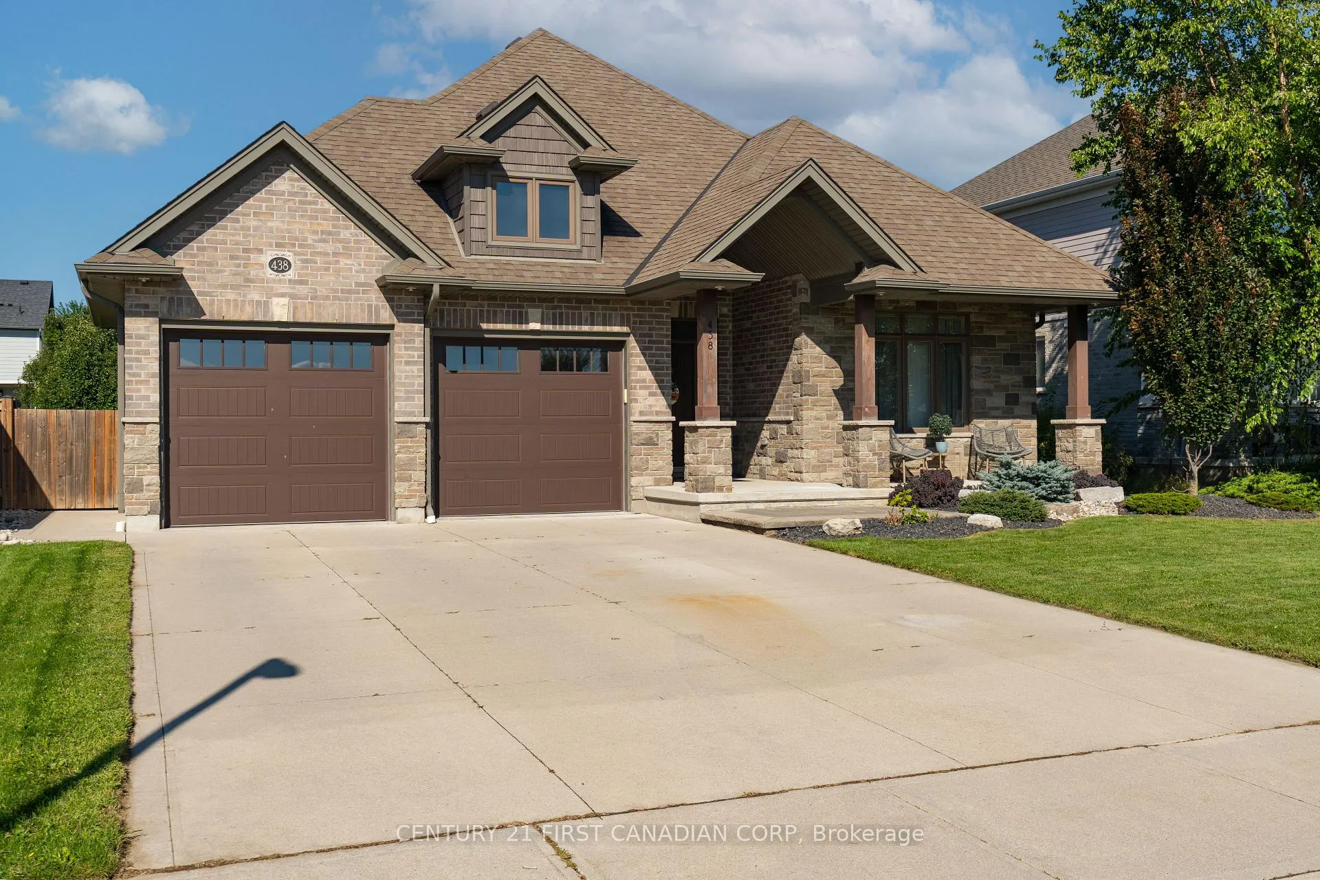 Photo 4 of 438 Darcy Drive, Strathroy-Caradoc, NE — HOMEH