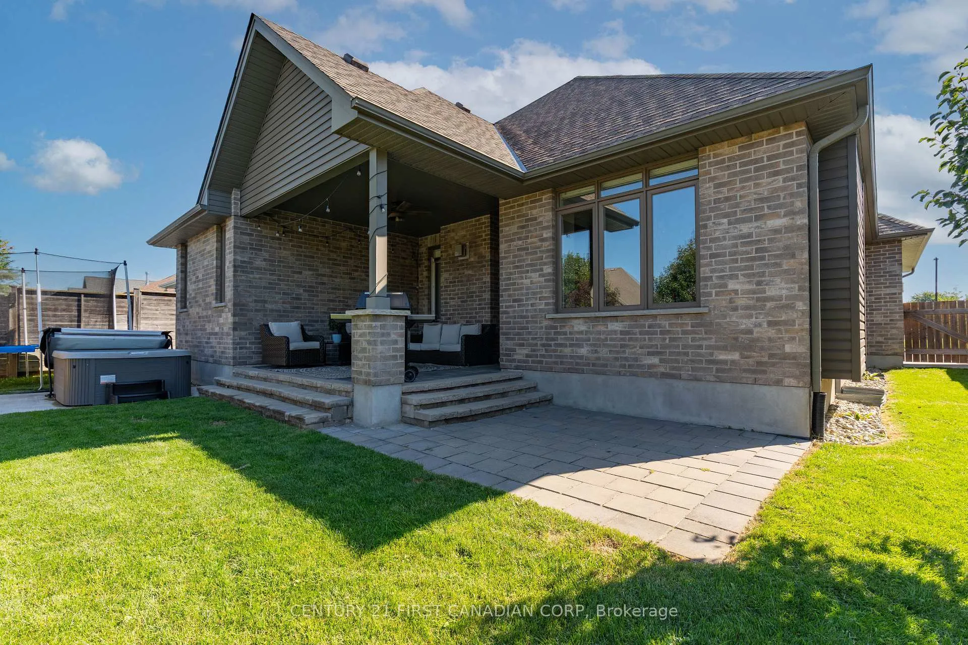 Photo 11 of 438 Darcy Drive, Strathroy-Caradoc, NE — HOMEH