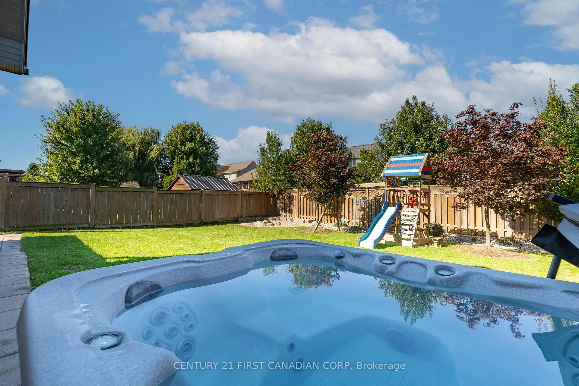 Photo 15 of 438 Darcy Drive, Strathroy-Caradoc, NE — HOMEH