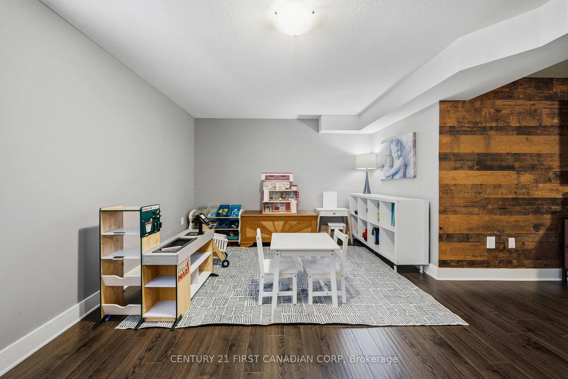 Photo 47 of 438 Darcy Drive, Strathroy-Caradoc, NE — HOMEH