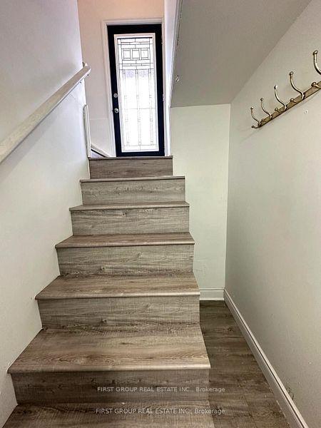 Photo 3 of 422 Brioux Avenue, Peterborough, Otonabee Ward 1 — HOMEH