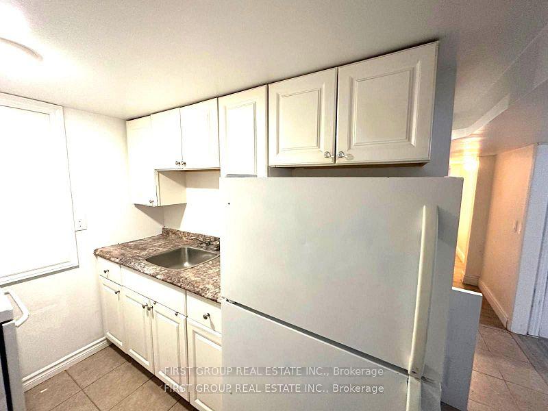 Photo 8 of 422 Brioux Avenue, Peterborough, Otonabee Ward 1 — HOMEH