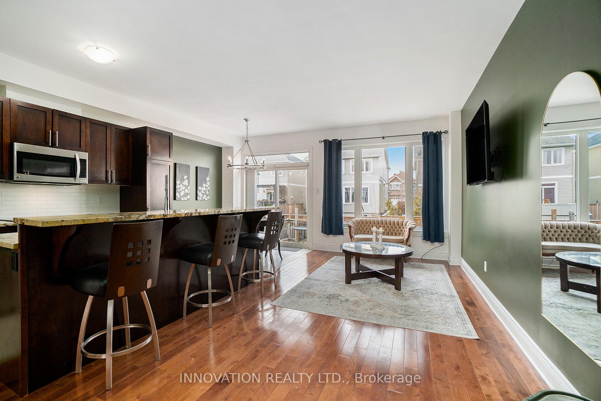 Photo 6 of 125 Desmond Trudeau Drive, Arnprior — HOMEH