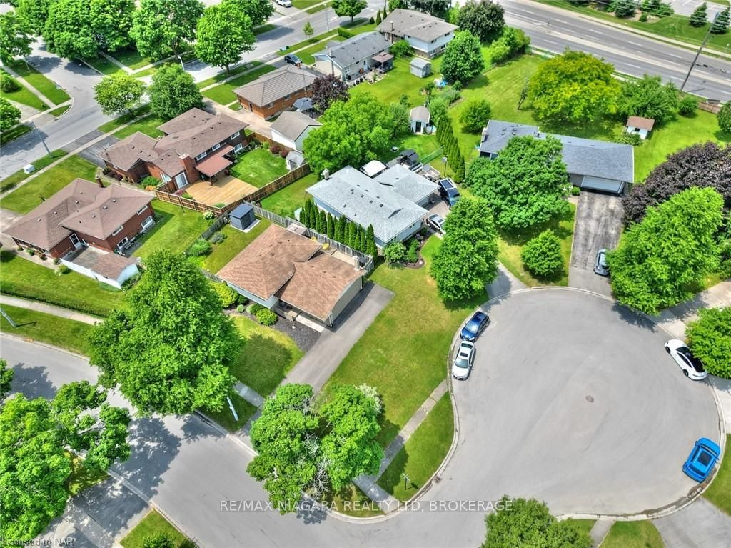 Photo 32 of 8 Wiltshire Boulevard, Welland, N. Welland — HOMEH