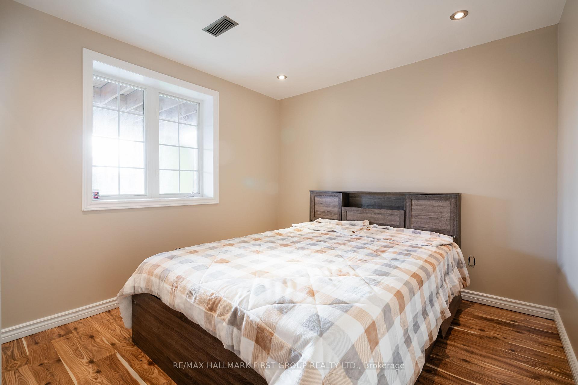 Photo 35 of 75 Tormina Boulevard, Whitby, Taunton North — HOMEH