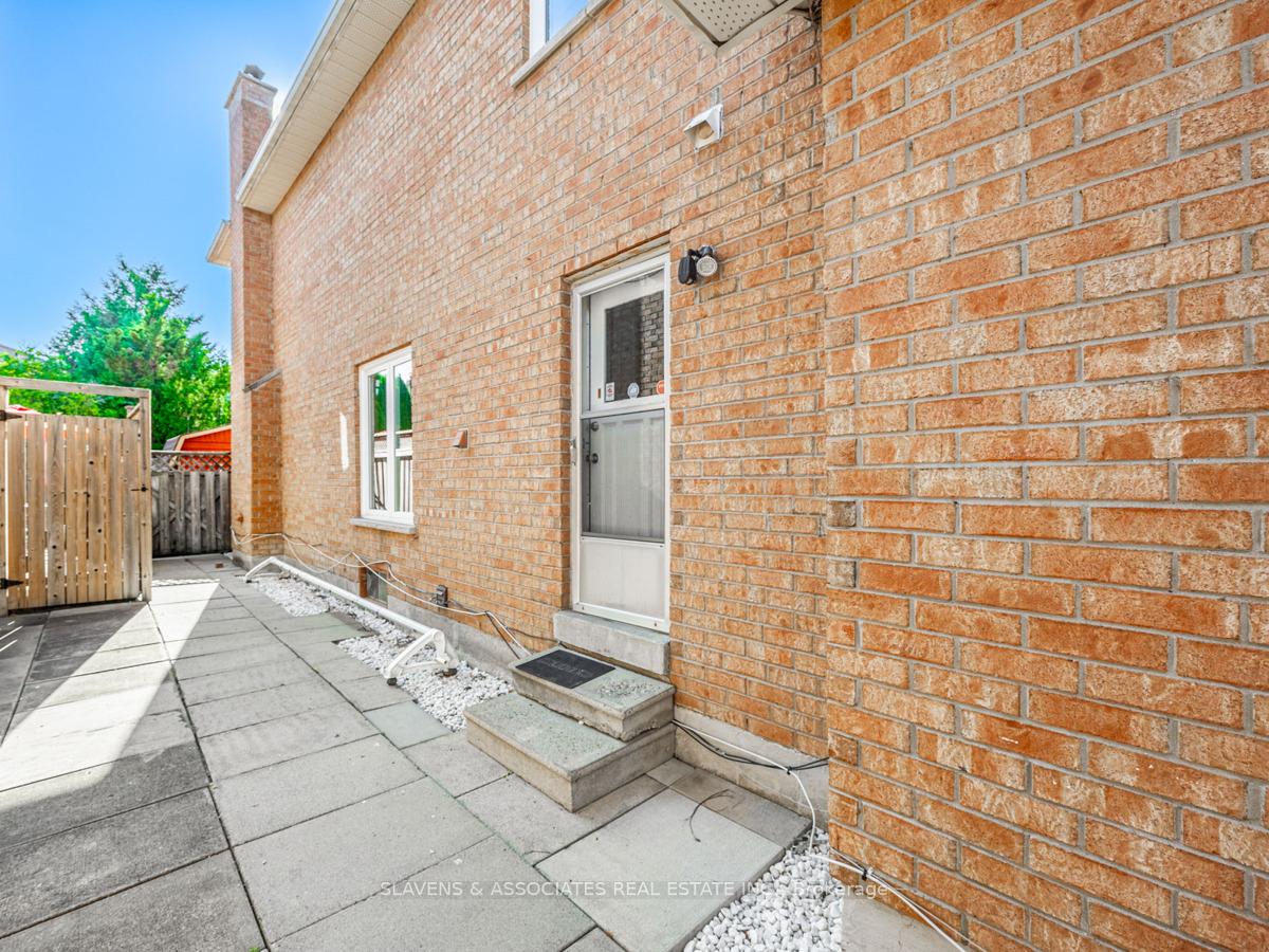 Photo 3 of 8 Carroll Street, Whitby, Pringle Creek — HOMEH