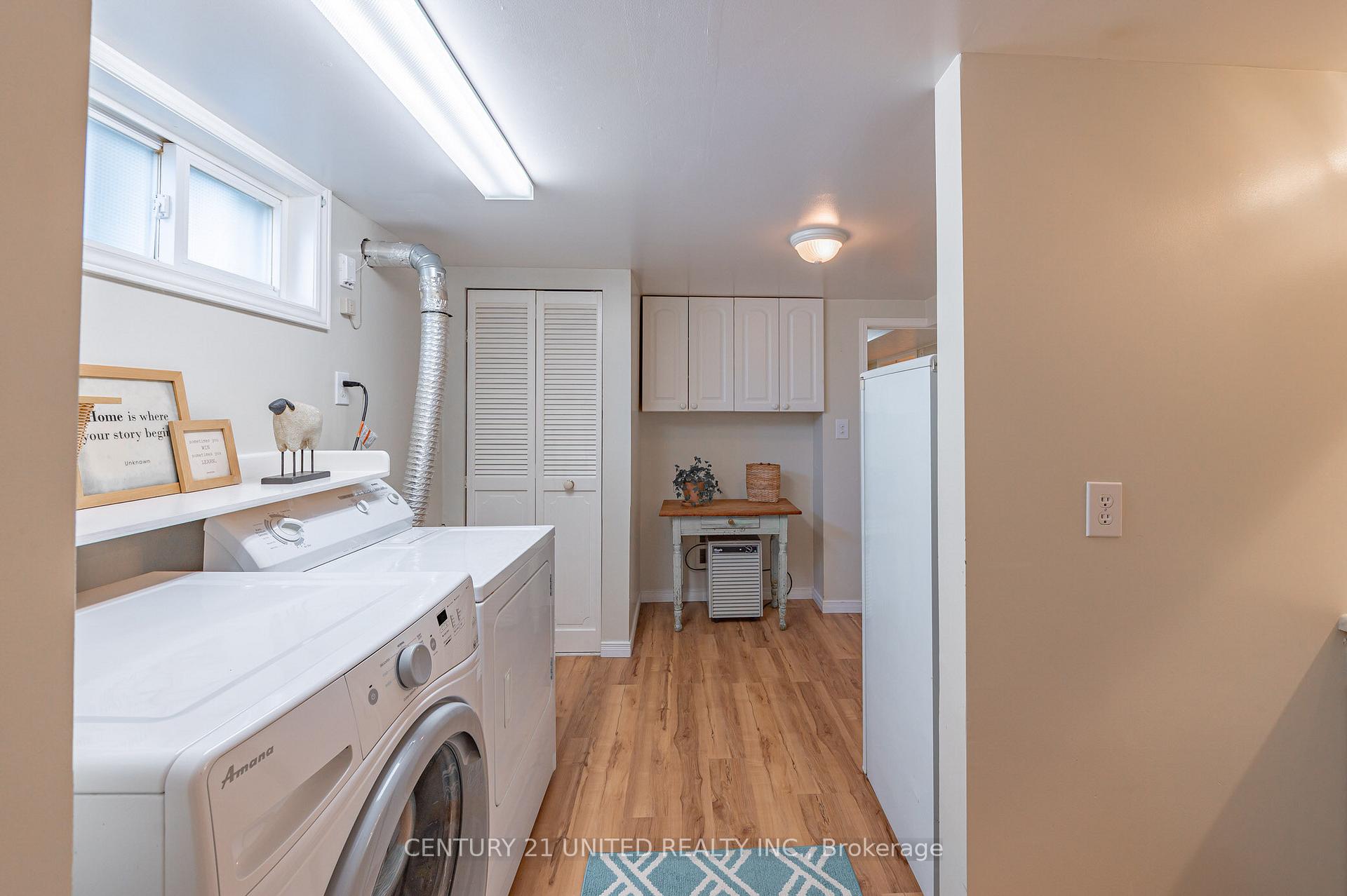 Photo 4 of 798 Nicholls Place, Peterborough, Northcrest Ward 5 — HOMEH