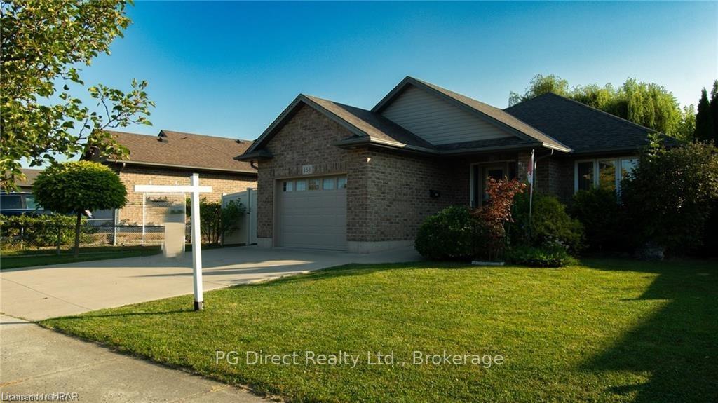 Photo 1 of 158 Wellbrook Boulevard, Welland, Prince Charles — HOMEH