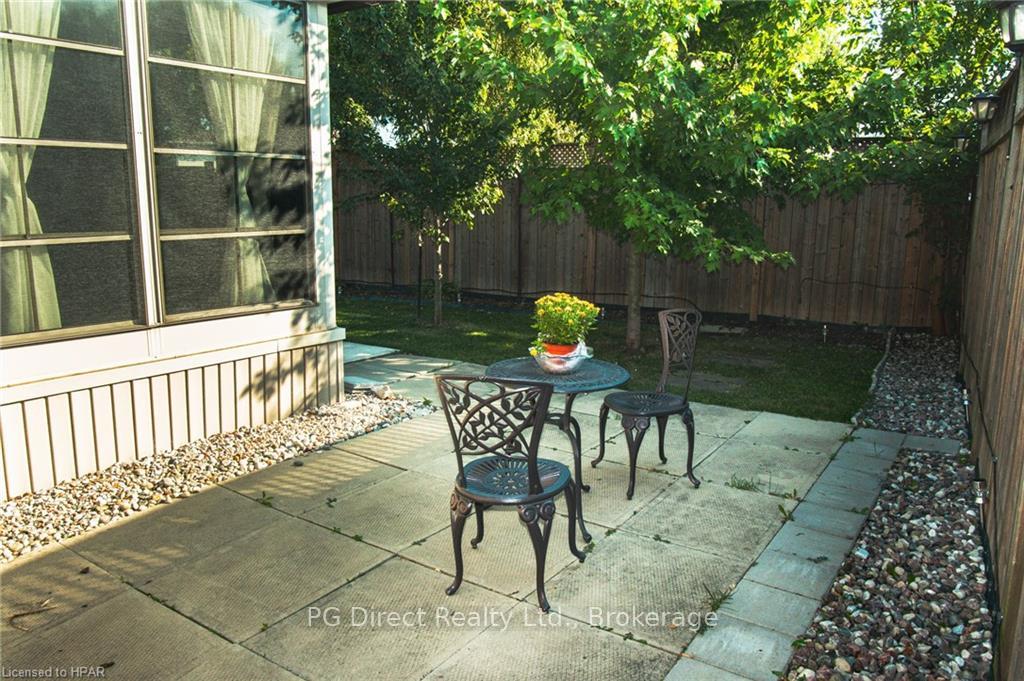 Photo 11 of 158 Wellbrook Boulevard, Welland, Prince Charles — HOMEH
