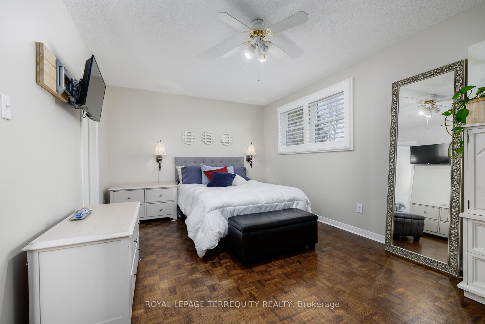 Photo 21 of 34 Canadian Oaks Drive, Whitby, Blue Grass Meadows — HOMEH