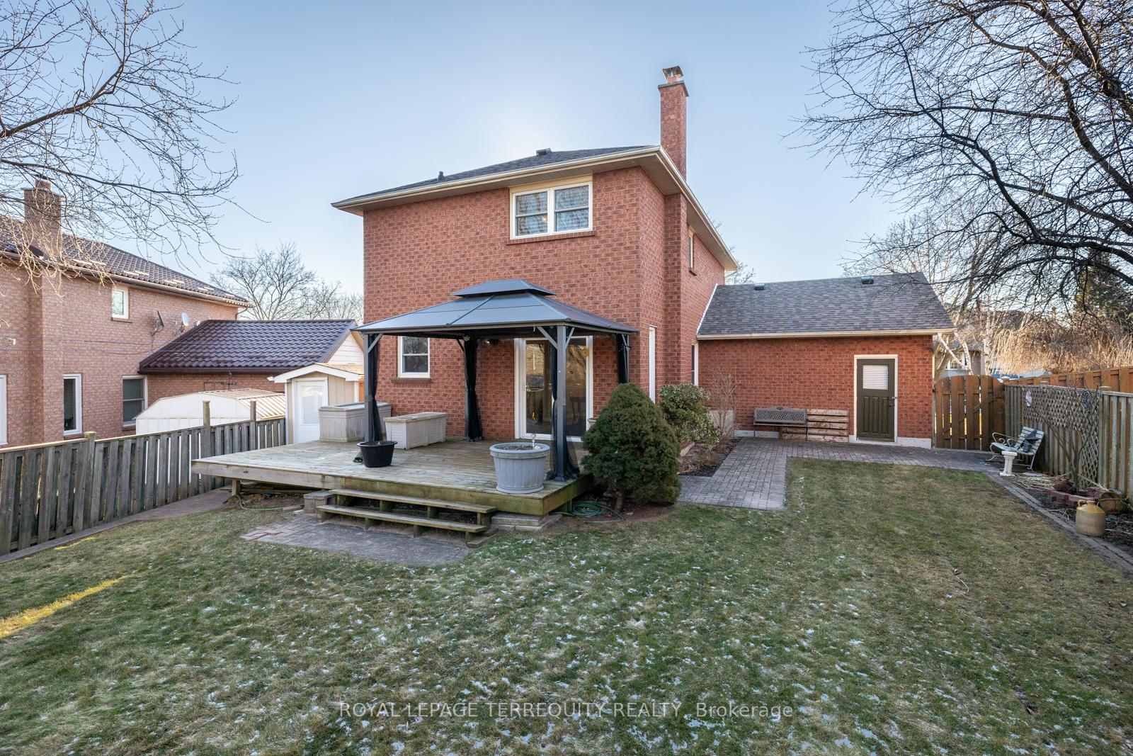 Photo 36 of 34 Canadian Oaks Drive, Whitby, Blue Grass Meadows — HOMEH