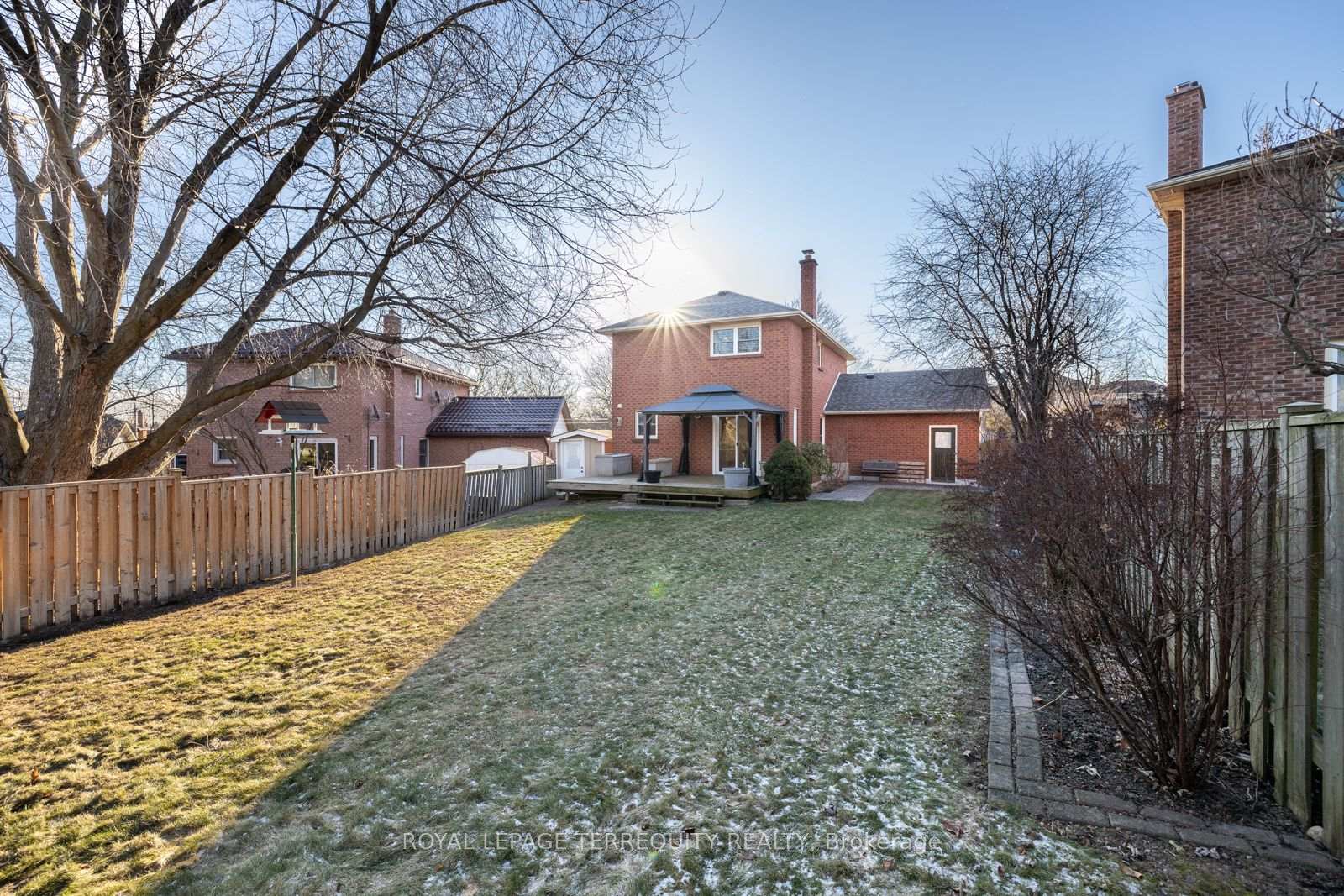 Photo 39 of 34 Canadian Oaks Drive, Whitby, Blue Grass Meadows — HOMEH