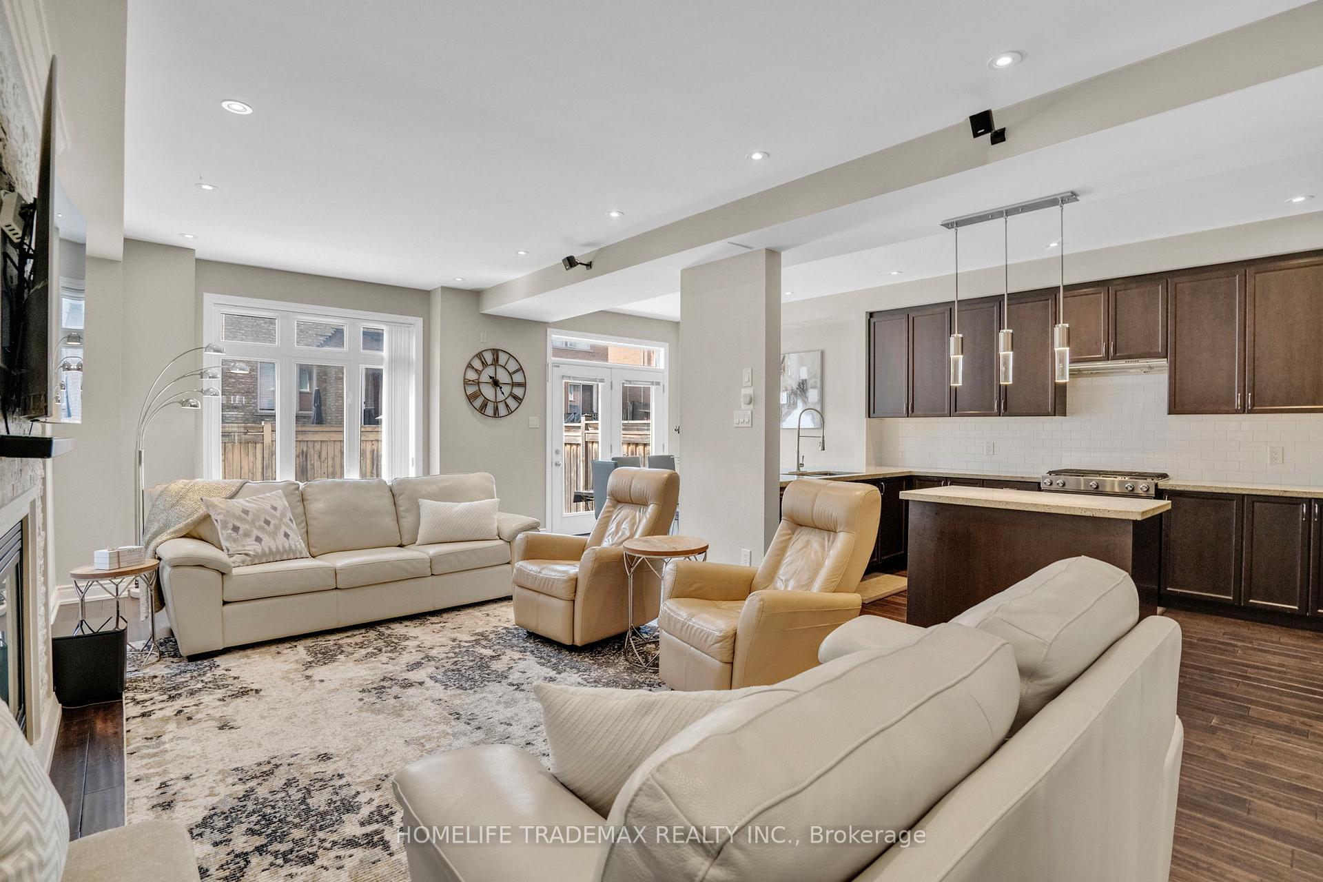 Photo 4 of 164 Lewis Honey Drive, Aurora, Bayview Northeast — HOMEH