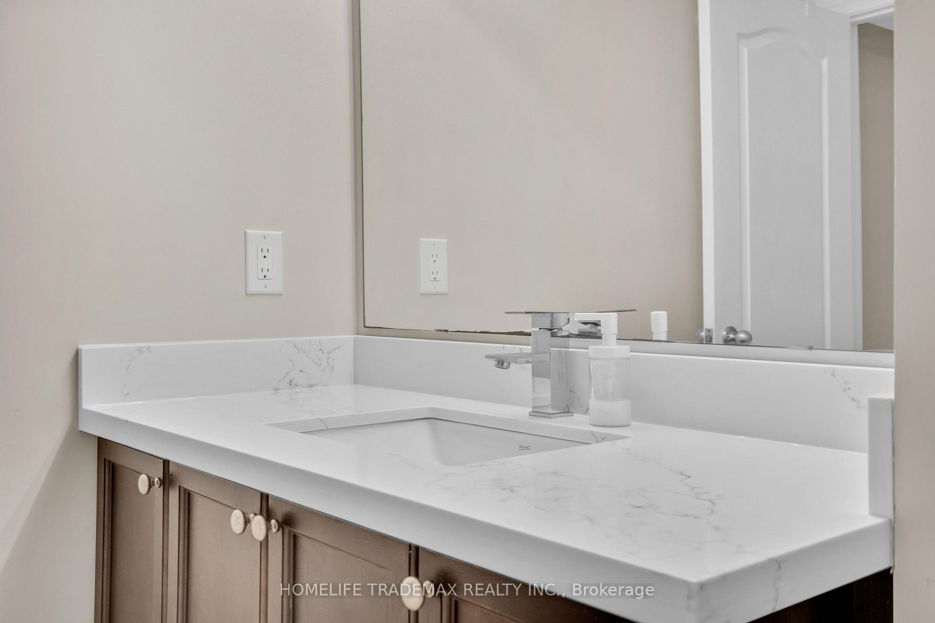 Photo 7 of 164 Lewis Honey Drive, Aurora, Bayview Northeast — HOMEH