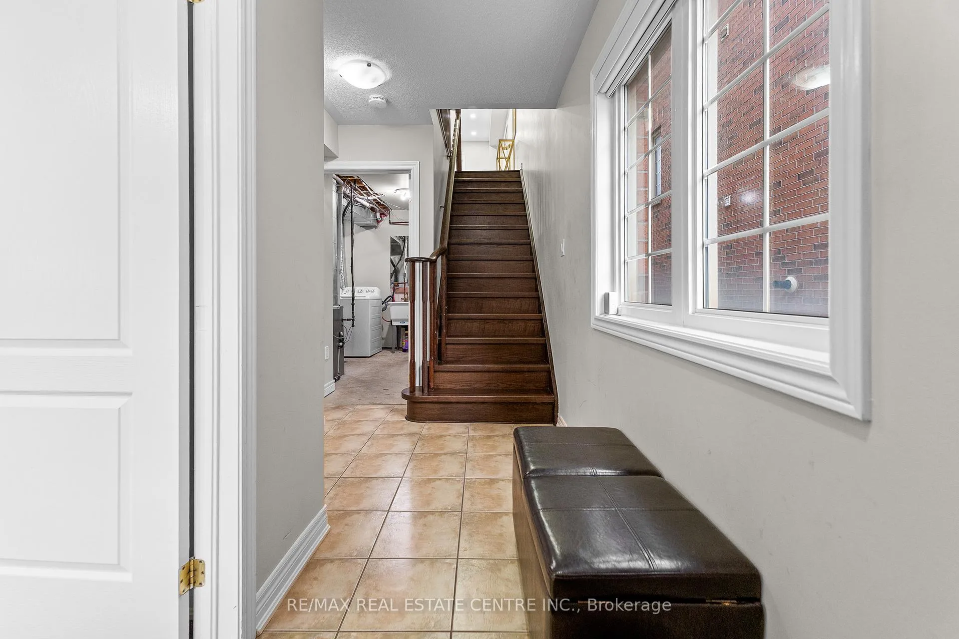 Photo 7 of 10 Shiraz Drive, Brampton, Sandringham-Wellington — HOMEH