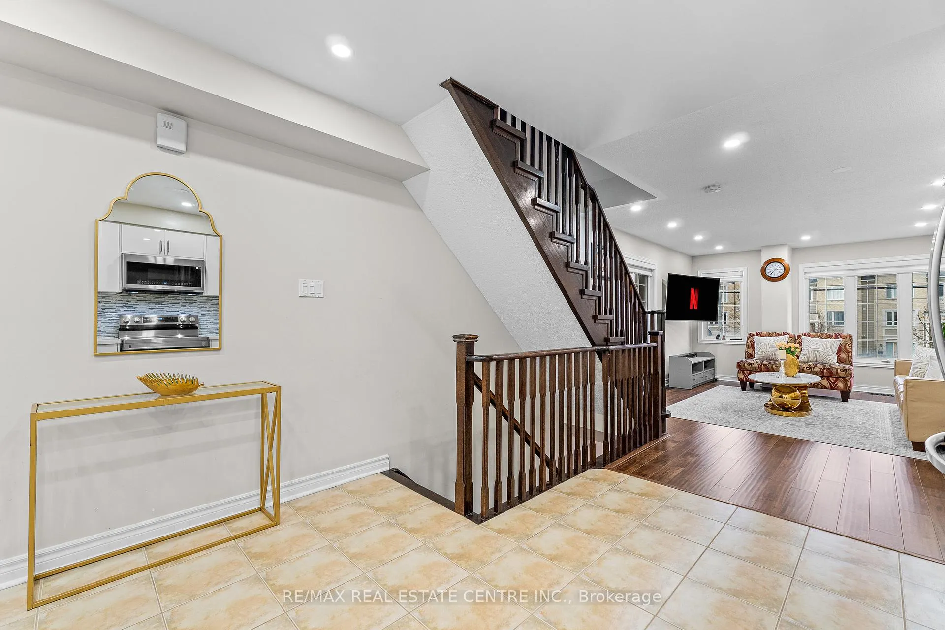 Photo 12 of 10 Shiraz Drive, Brampton, Sandringham-Wellington — HOMEH
