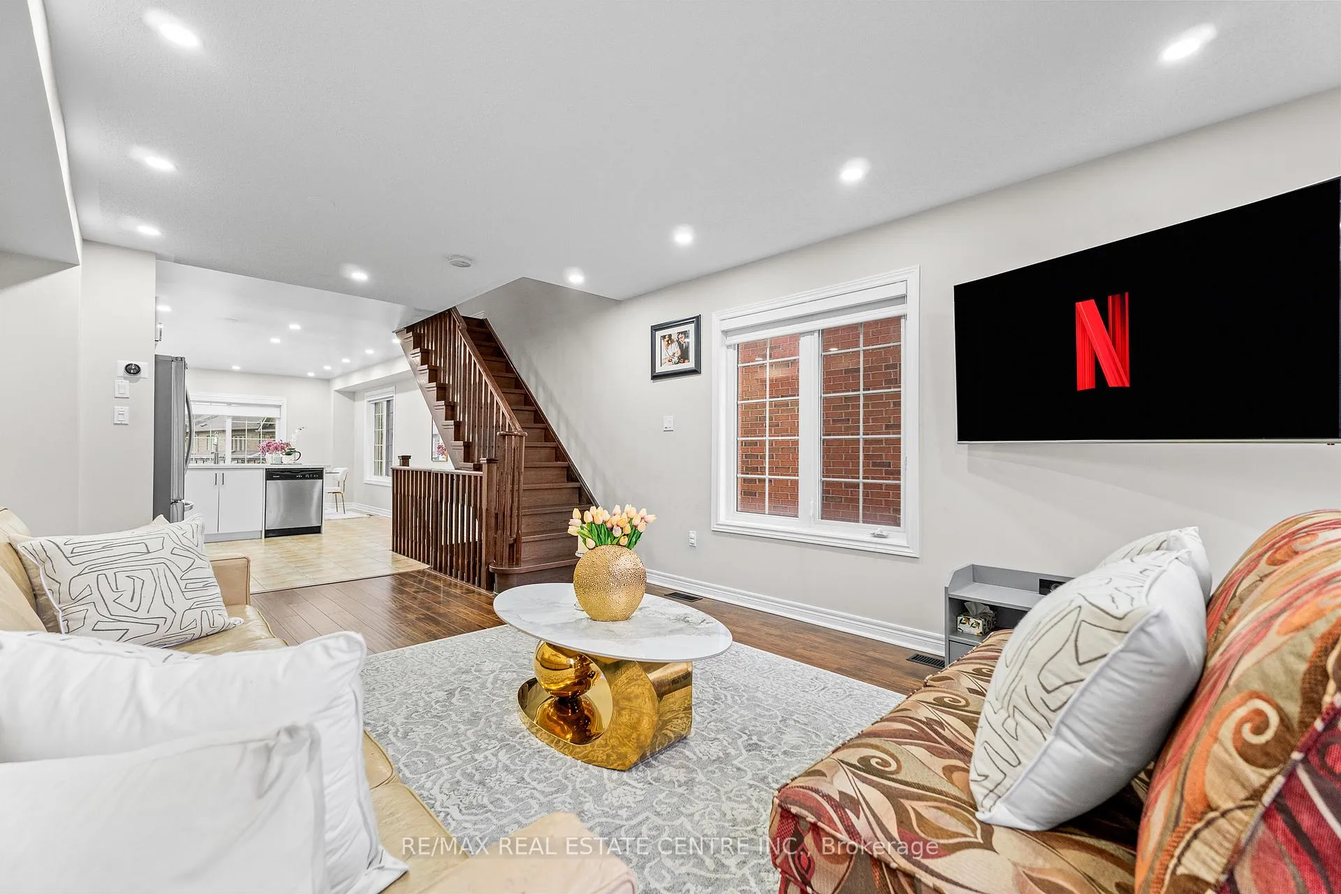 Photo 15 of 10 Shiraz Drive, Brampton, Sandringham-Wellington — HOMEH