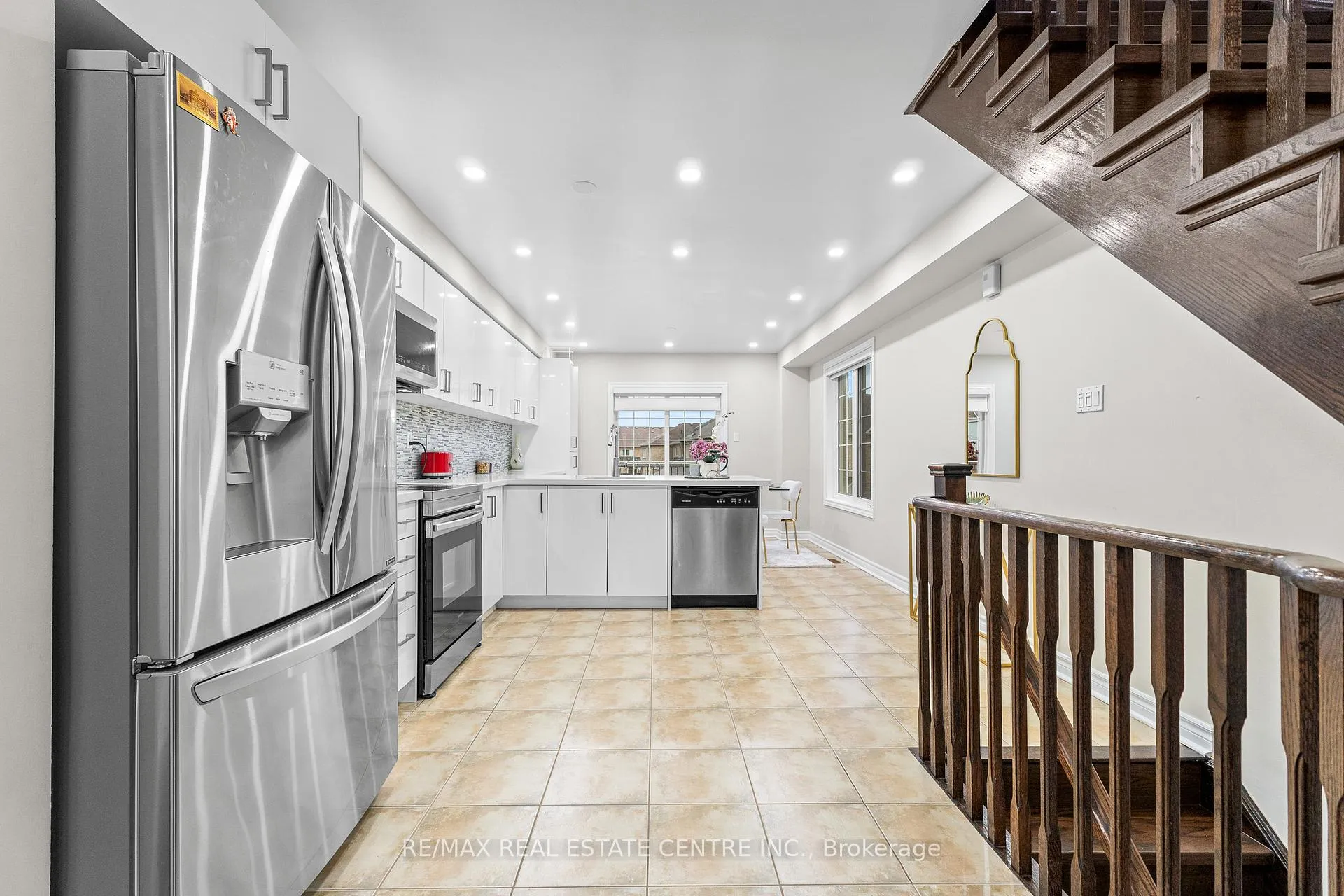 Photo 17 of 10 Shiraz Drive, Brampton, Sandringham-Wellington — HOMEH
