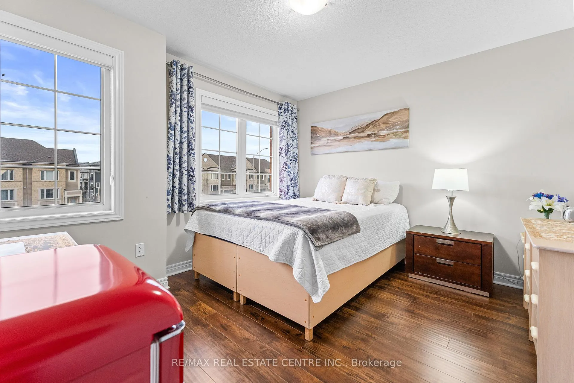 Photo 30 of 10 Shiraz Drive, Brampton, Sandringham-Wellington — HOMEH