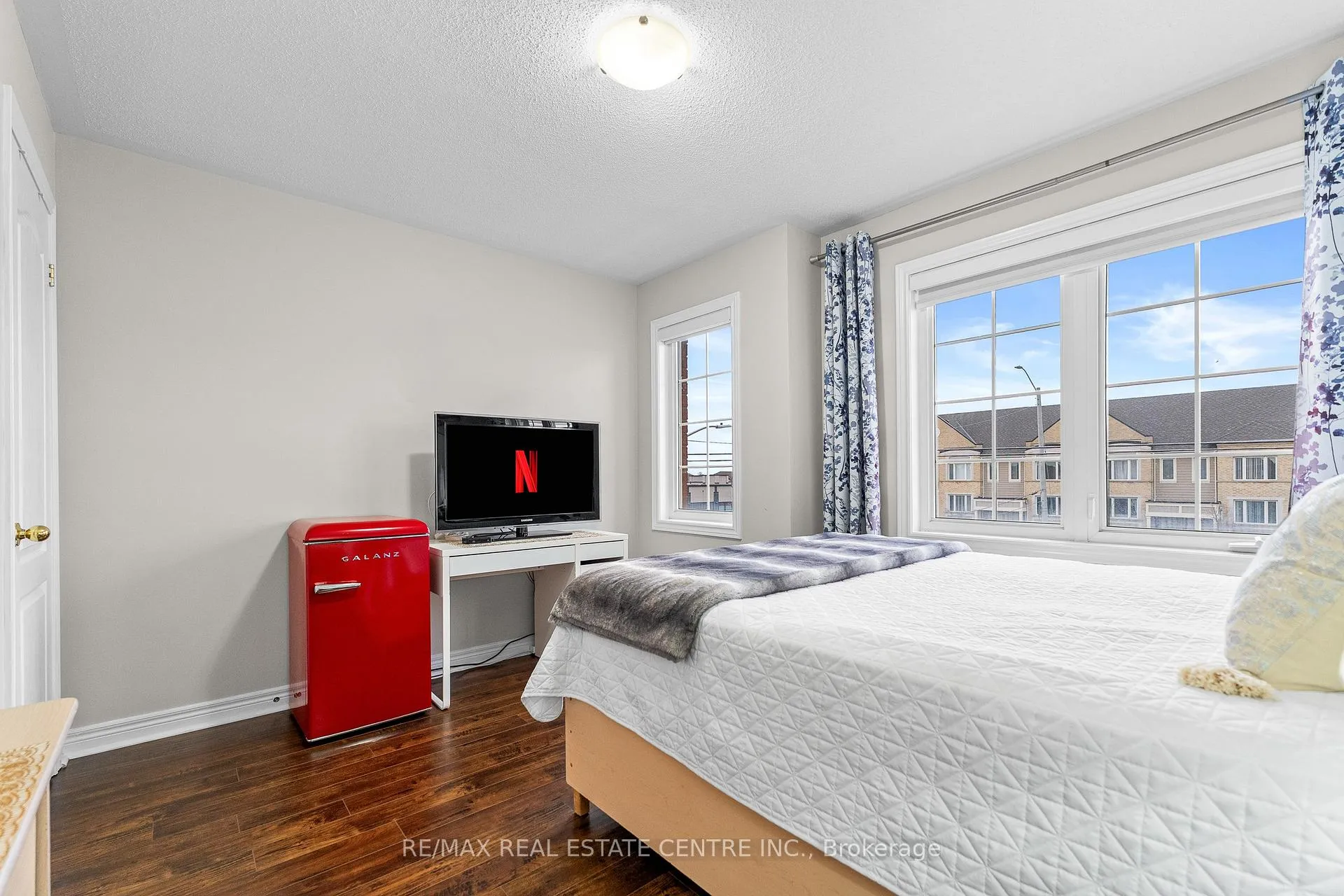 Photo 31 of 10 Shiraz Drive, Brampton, Sandringham-Wellington — HOMEH