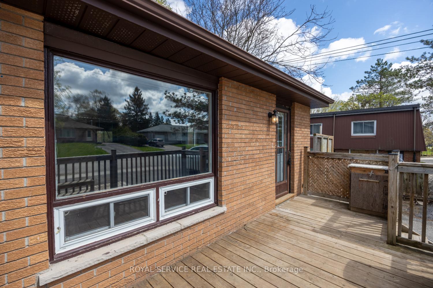 Photo 3 of 42 Alexander Avenue, Peterborough, Monaghan Ward 2 — HOMEH