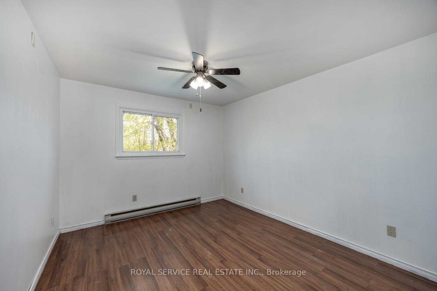 Photo 15 of 42 Alexander Avenue, Peterborough, Monaghan Ward 2 — HOMEH