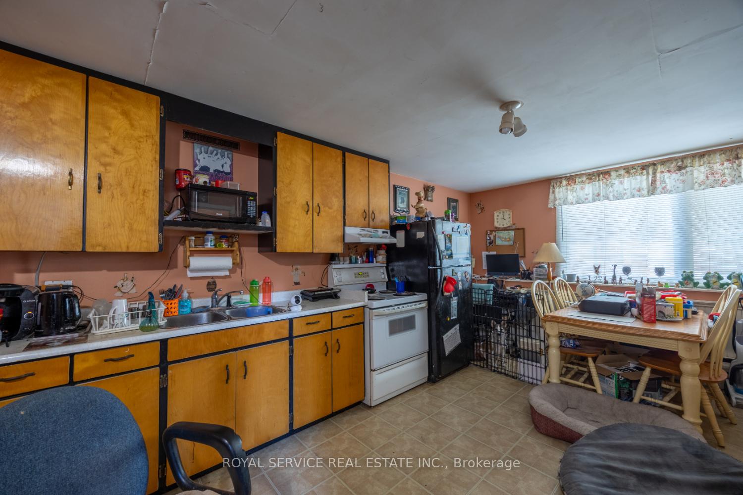 Photo 19 of 42 Alexander Avenue, Peterborough, Monaghan Ward 2 — HOMEH