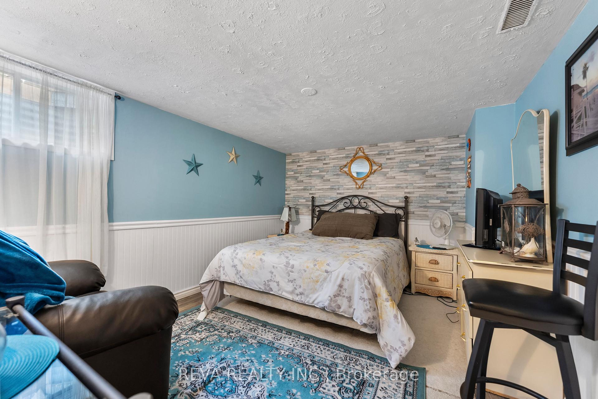 Photo 14 of 69 Johnston Crescent, Bancroft, Bancroft Ward — HOMEH