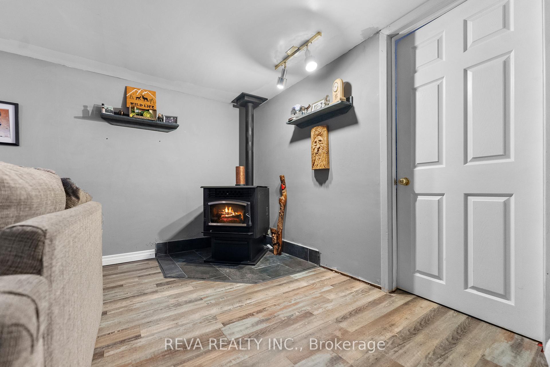Photo 21 of 69 Johnston Crescent, Bancroft, Bancroft Ward — HOMEH