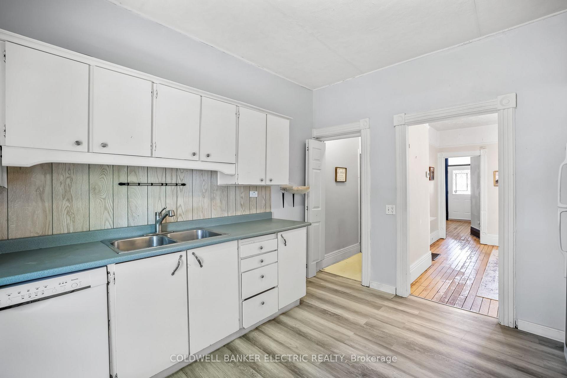 Photo 13 of 145 Stewart Street, Peterborough, Town Ward 3 — HOMEH