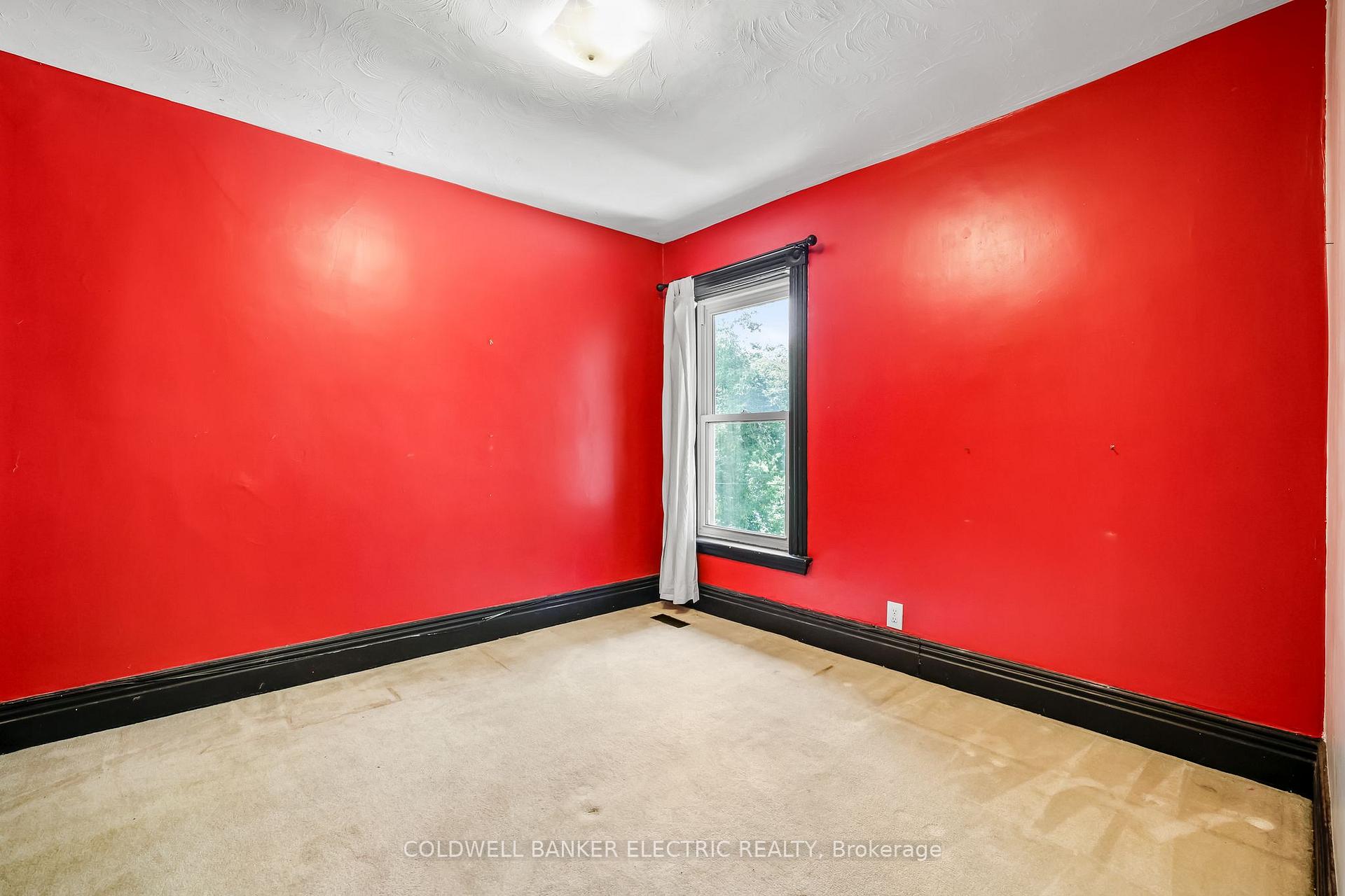 Photo 17 of 145 Stewart Street, Peterborough, Town Ward 3 — HOMEH