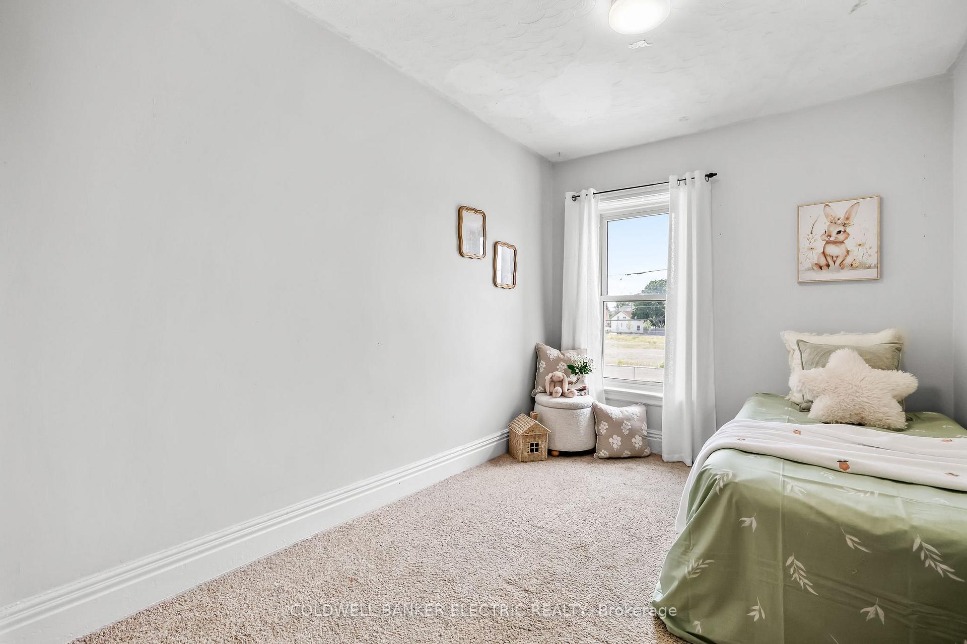 Photo 19 of 145 Stewart Street, Peterborough, Town Ward 3 — HOMEH