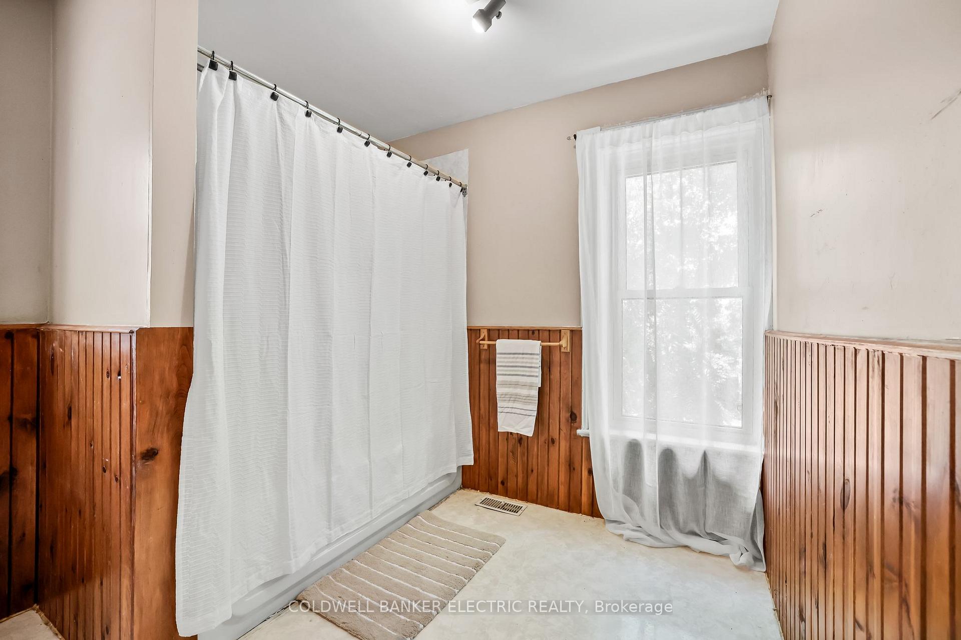 Photo 23 of 145 Stewart Street, Peterborough, Town Ward 3 — HOMEH