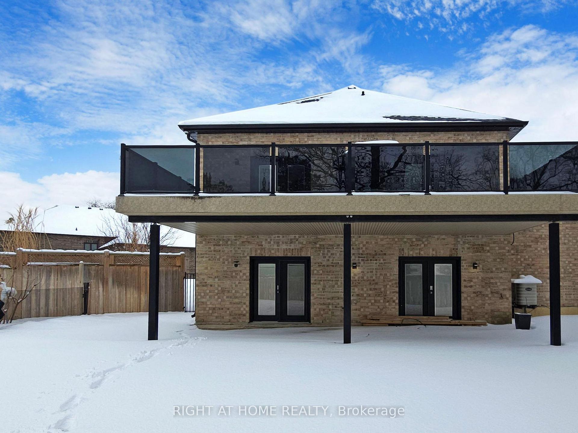 Photo 29 of 351 Bond Street E, Oshawa, O'Neill — HOMEH