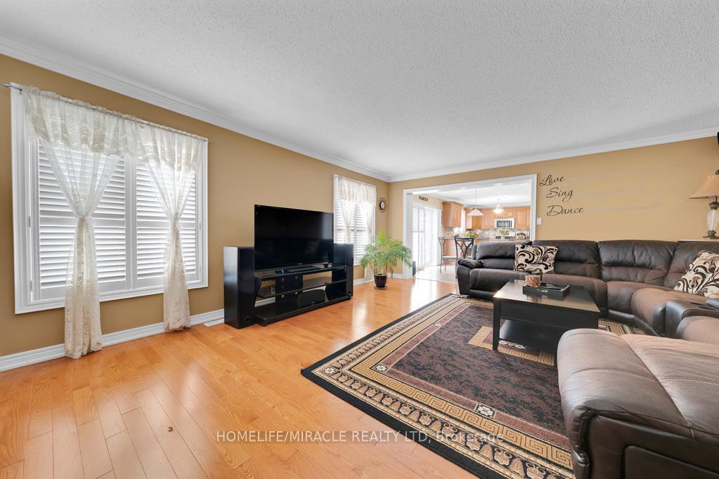 Photo 28 of 6 Mackeller Court, Ajax, Northwest Ajax — HOMEH