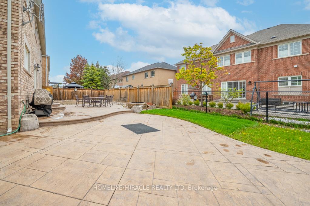 Photo 45 of 6 Mackeller Court, Ajax, Northwest Ajax — HOMEH