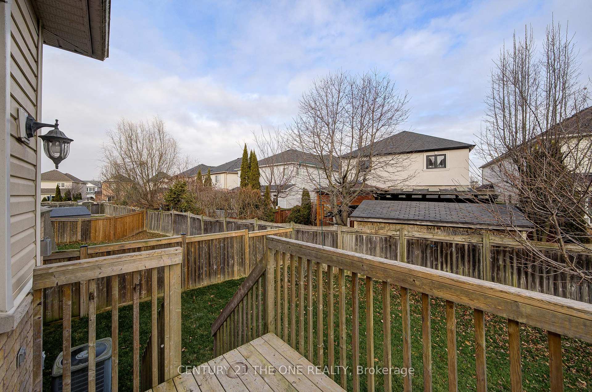 Photo 33 of 69 James Govan Drive, Whitby, Port Whitby — HOMEH