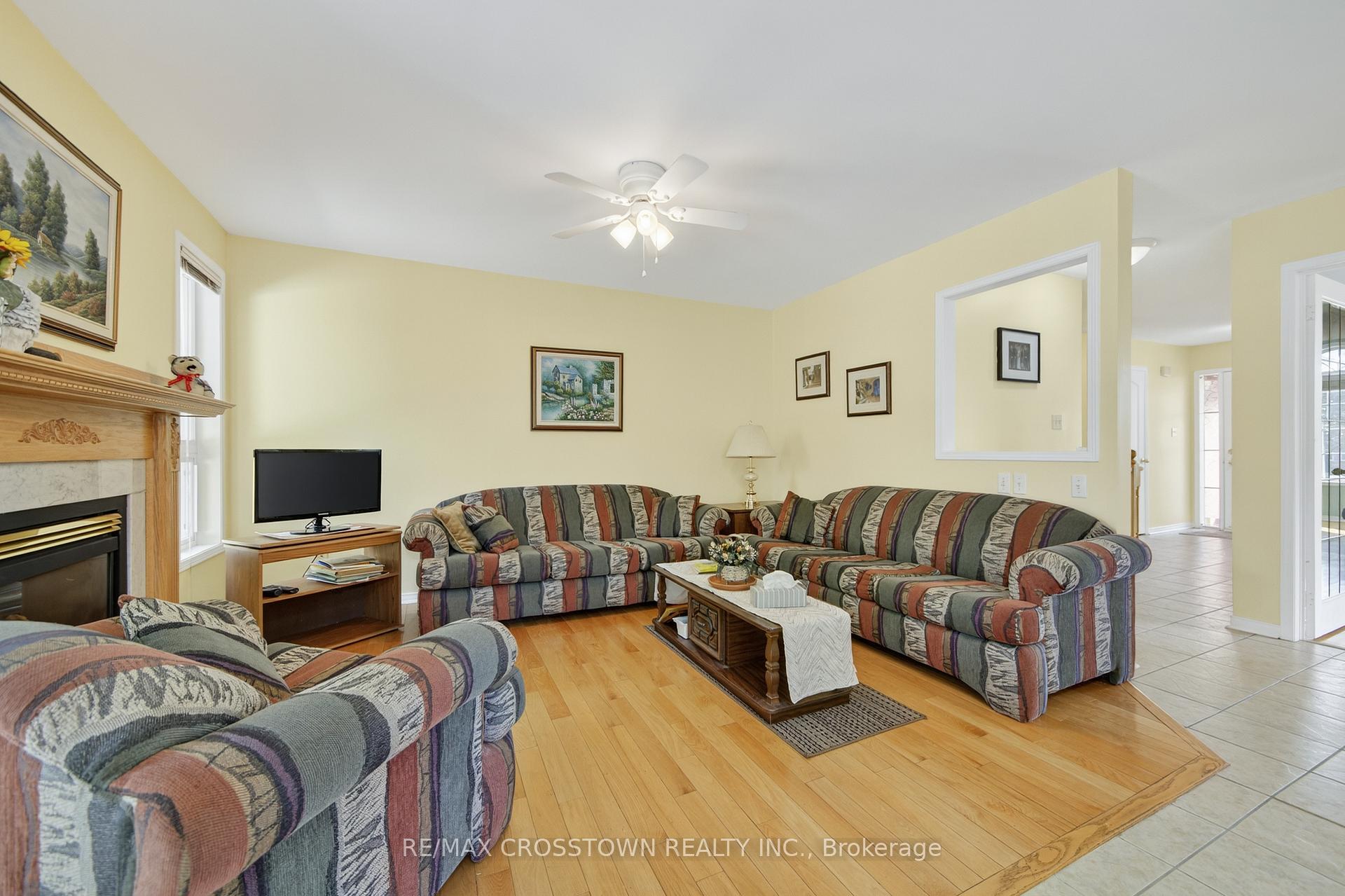 Photo 21 of 330 Harvie Road, Barrie, Holly — HOMEH
