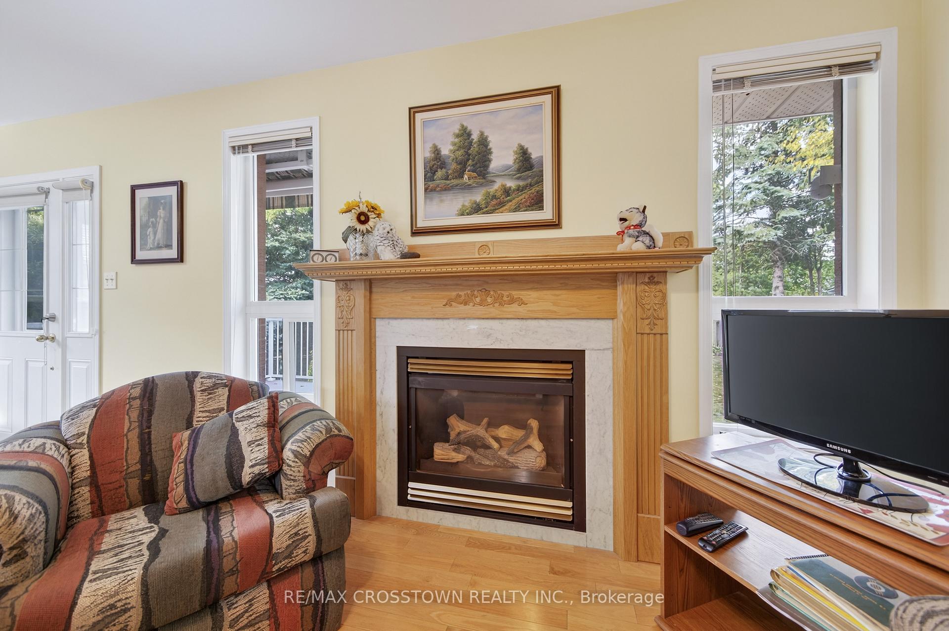 Photo 19 of 330 Harvie Road, Barrie, Holly — HOMEH