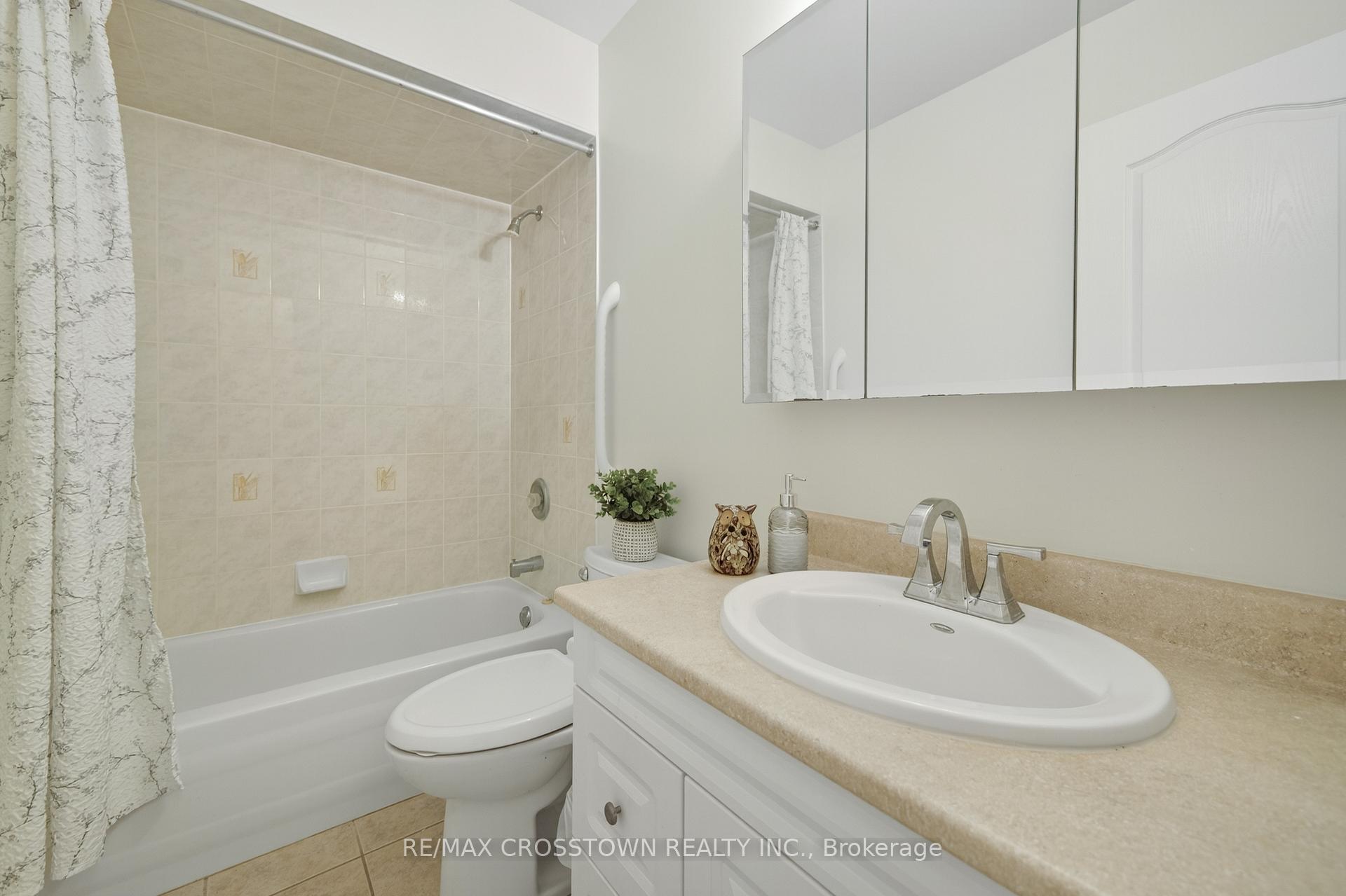 Photo 32 of 330 Harvie Road, Barrie, Holly — HOMEH