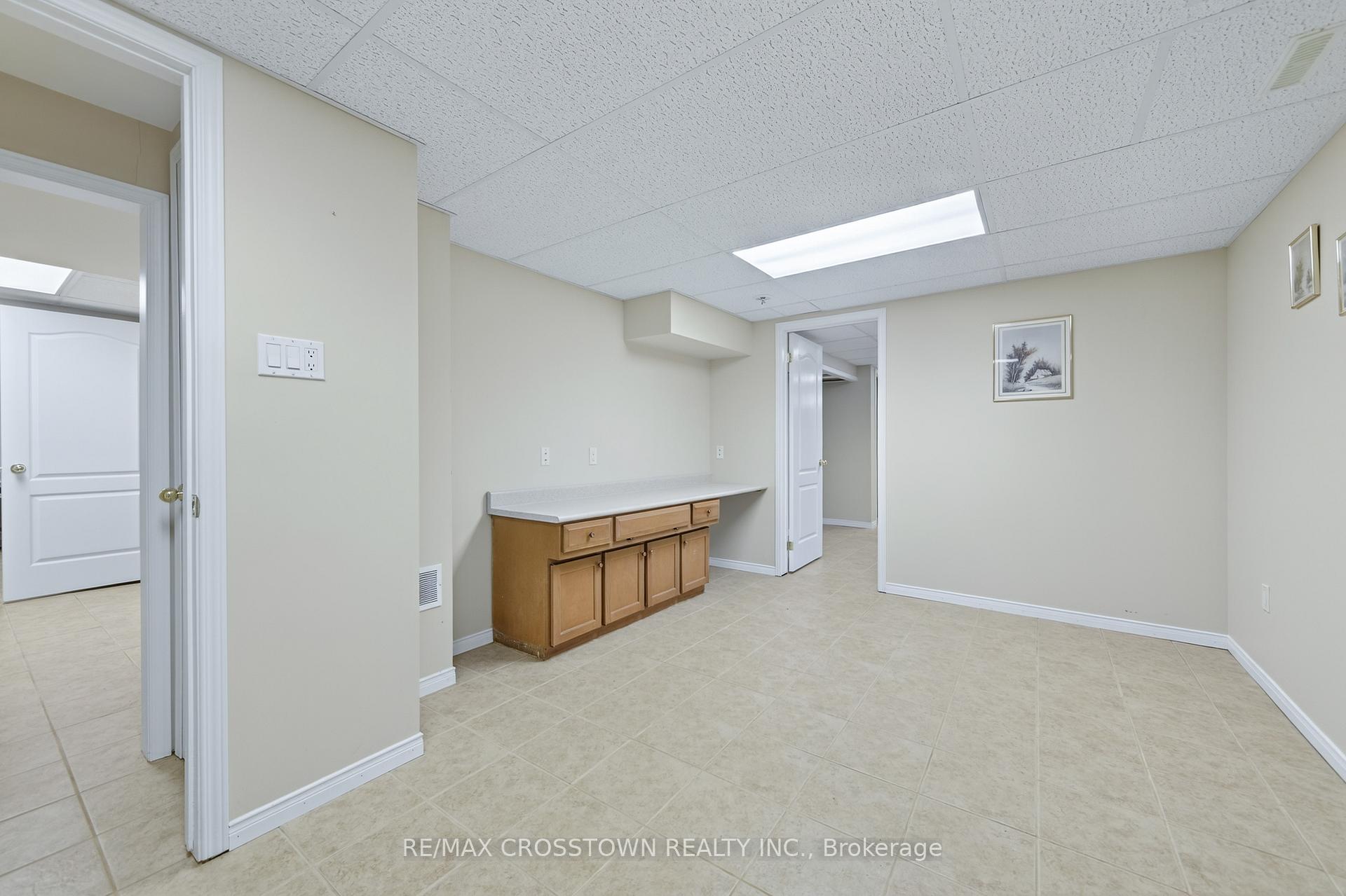 Photo 44 of 330 Harvie Road, Barrie, Holly — HOMEH