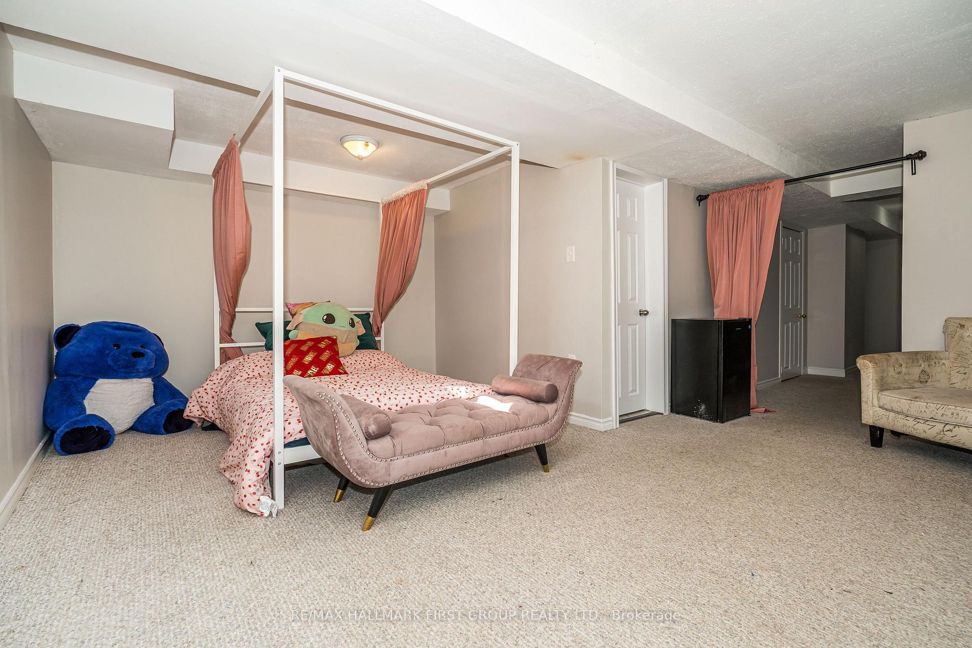 Photo 16 of 21 Mandy Court, Whitby, Pringle Creek — HOMEH