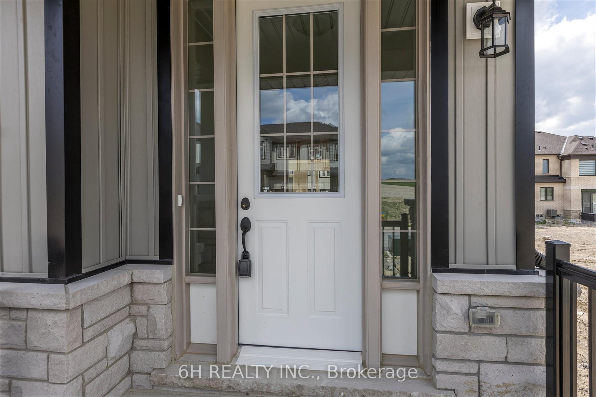 Photo 3 of 732 Carpenter Trail, Peterborough, Monaghan Ward 2 — HOMEH