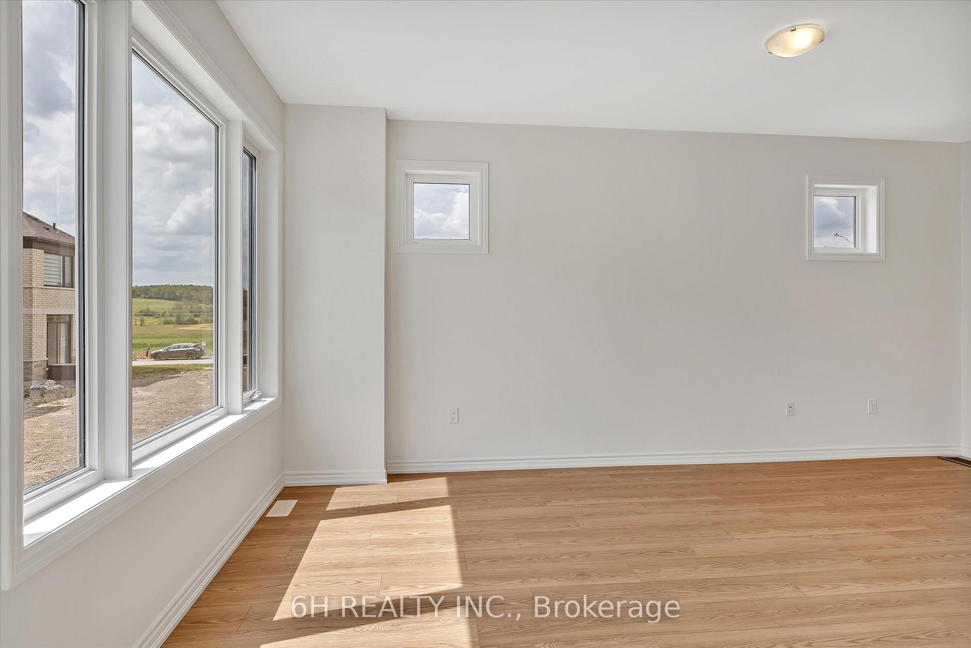 Photo 8 of 732 Carpenter Trail, Peterborough, Monaghan Ward 2 — HOMEH